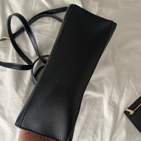 Calvin Klein handbag - Picture 3 of 6